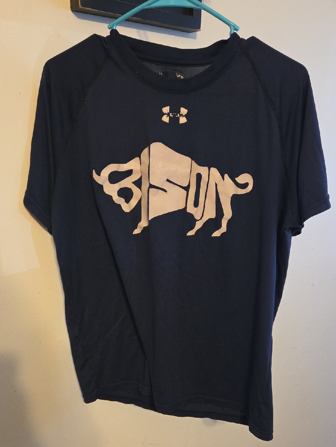 Under Armour Navy Short Sleeve Graphic Logo Tee With Cream Buffalo